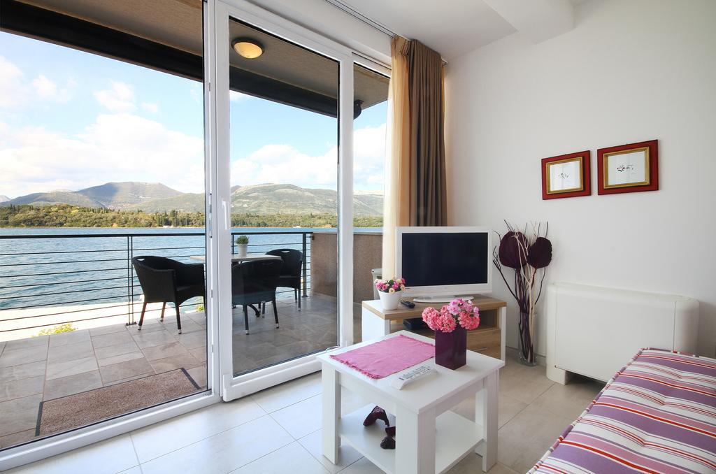 Aruba Apartments Tivat Szoba fotó