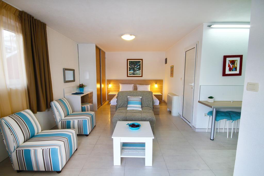 Aruba Apartments Tivat Szoba fotó